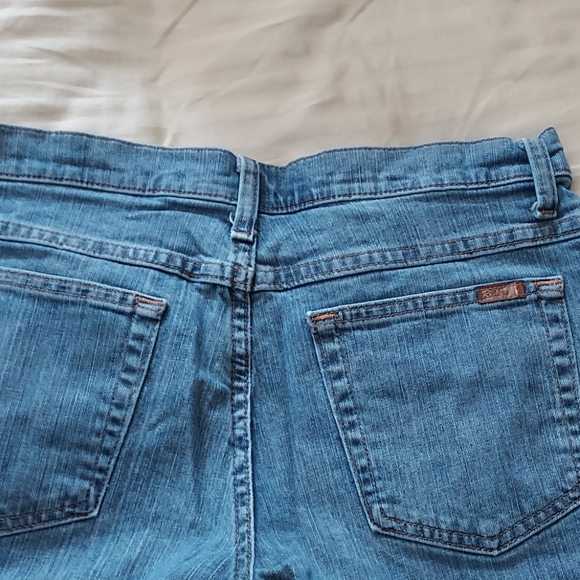 Capri's - Picture 3 of 5